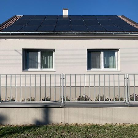 Otthon A Balatonon Vendeghaz Villa Keszthely Ngoại thất bức ảnh